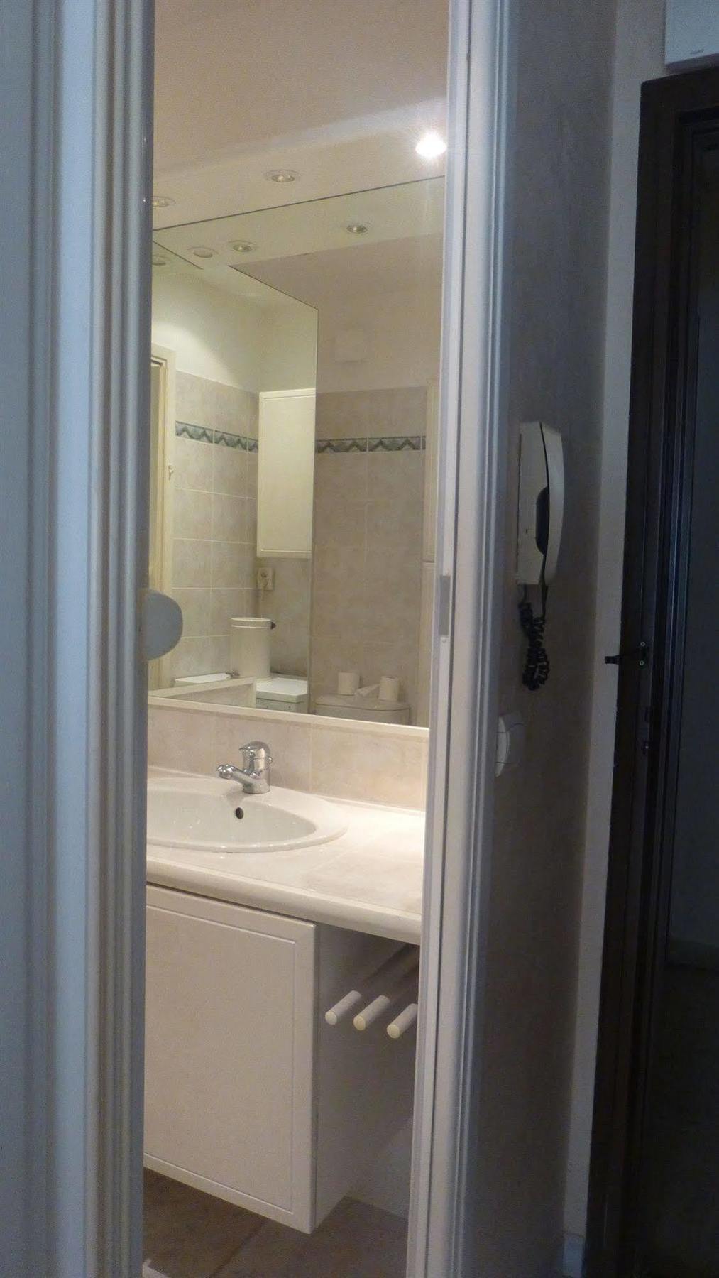Marazur Apartments Канны Экстерьер фото